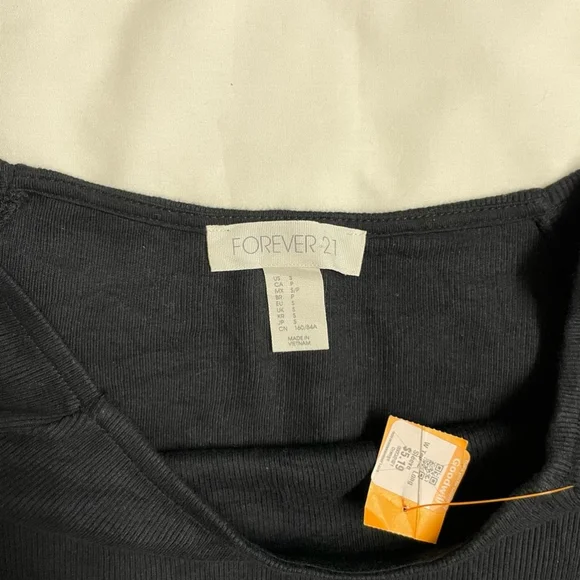 Forever 21 Black - off shoulder ribbed top - Picture 4 of 5